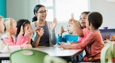 How to Choose the Right Training Course and Quickly Start Your Career in Early Childhood Education